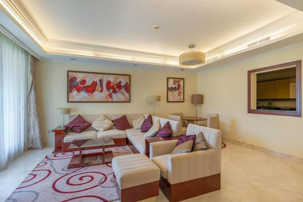 Luxury 1 Bedroom With A Private Beach Taj Granduer Residence At Palm Dubái Exterior foto
