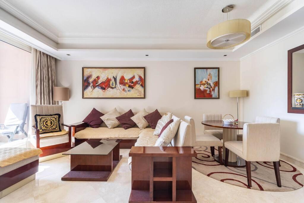 Luxury 1 Bedroom With A Private Beach Taj Granduer Residence At Palm Dubái Exterior foto
