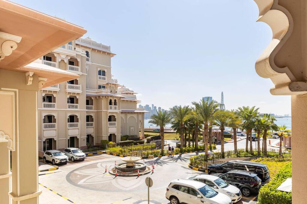 Luxury 1 Bedroom With A Private Beach Taj Granduer Residence At Palm Dubái Exterior foto
