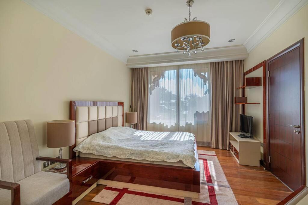 Luxury 1 Bedroom With A Private Beach Taj Granduer Residence At Palm Dubái Exterior foto